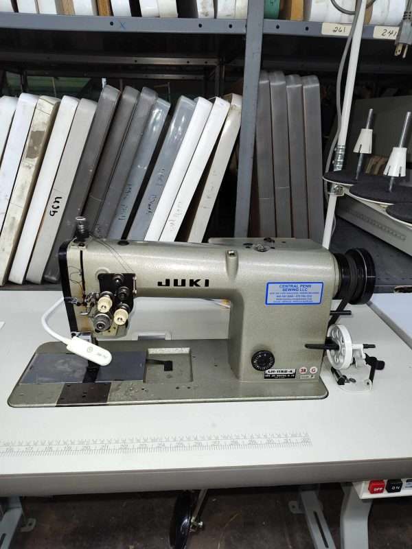 USED - JUKI LH1152 - Image 2